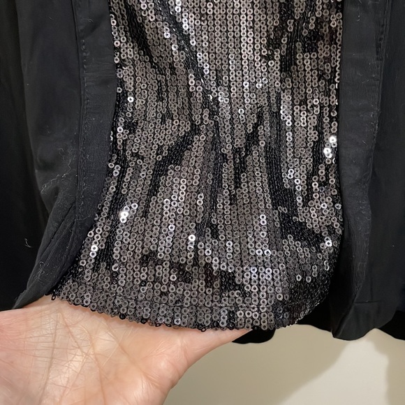 August Silk black sequence top (sz pxl) - Picture 7 of 10